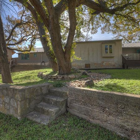 406 Lodge-A: Hot-Tub & 2 Blks To Main St Fredericksburg Exterior foto