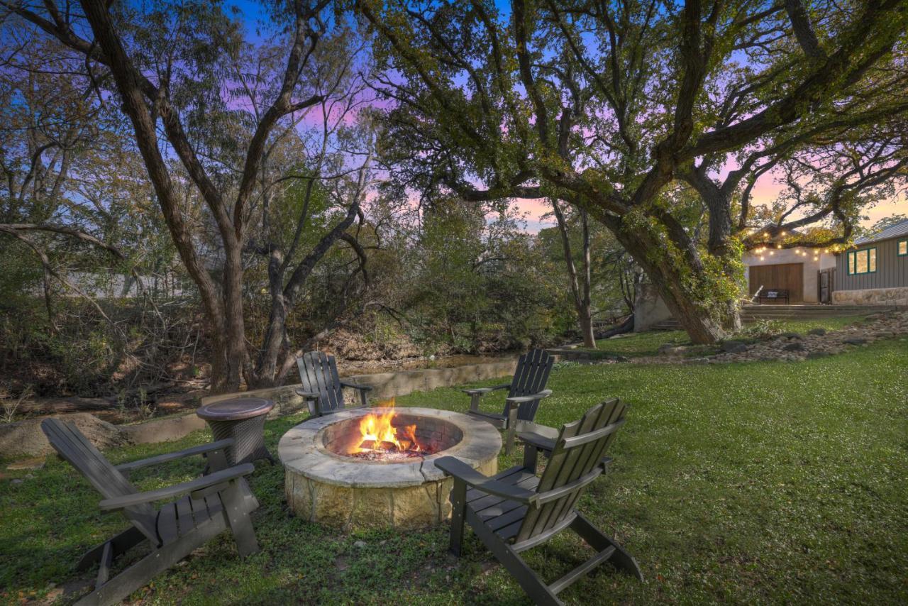 406 Lodge-A: Hot-Tub & 2 Blks To Main St Fredericksburg Exterior foto